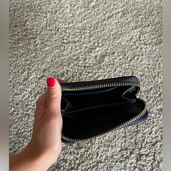 Michael Kors Navy Wallet - Picture 3 of 3